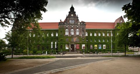 gmach Muzeum Narodowego we Wrocławiu