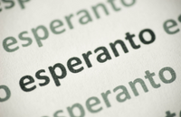 obrazek przedstawia napis czarnym drukiem esperanto 