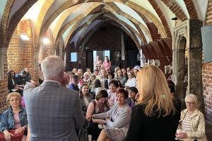 Na zdjęciu widzimy organizatorów oraz partnerów Dni Seniora