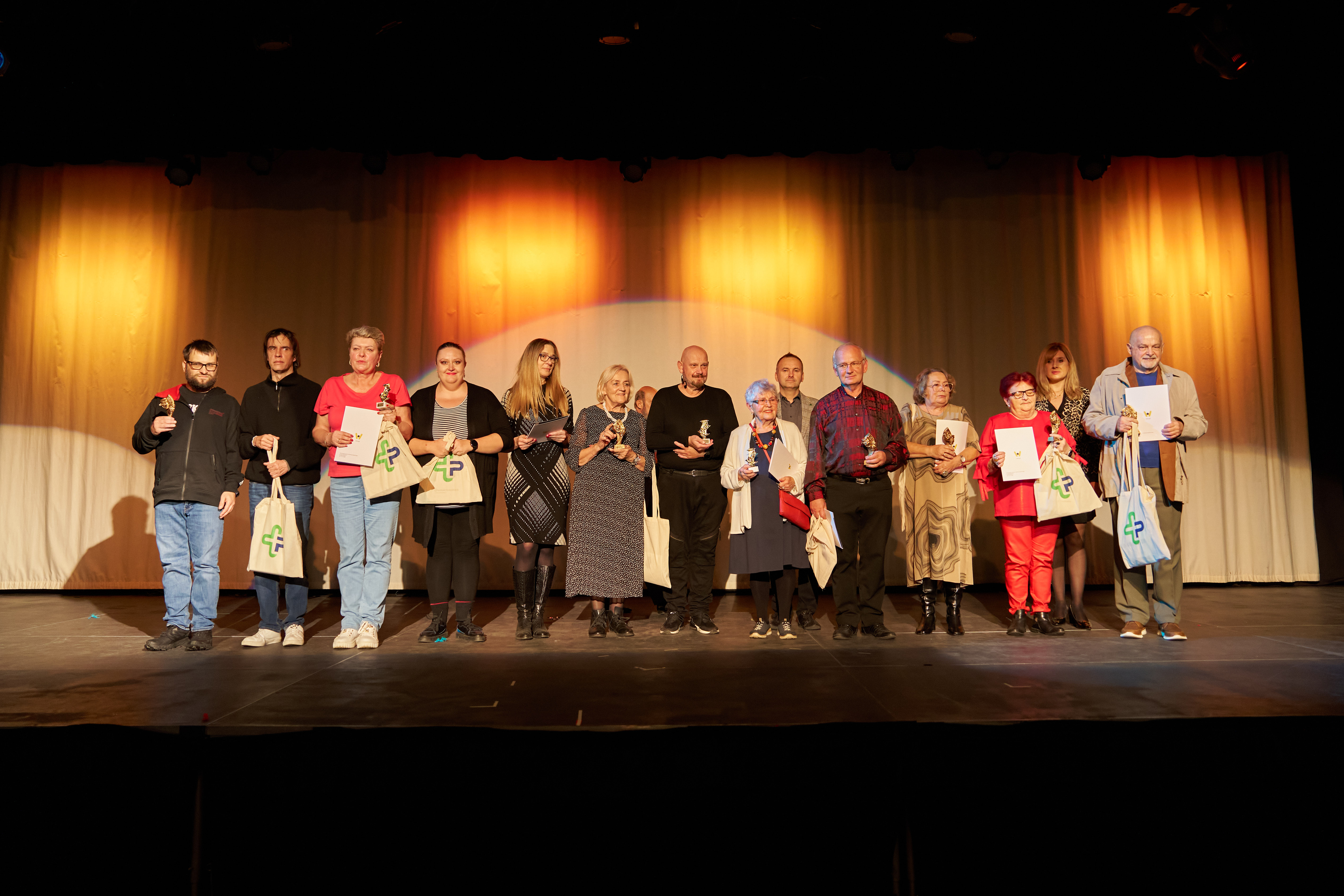 Wyróżnienia dla wszystkich uczestników Przeglądu.