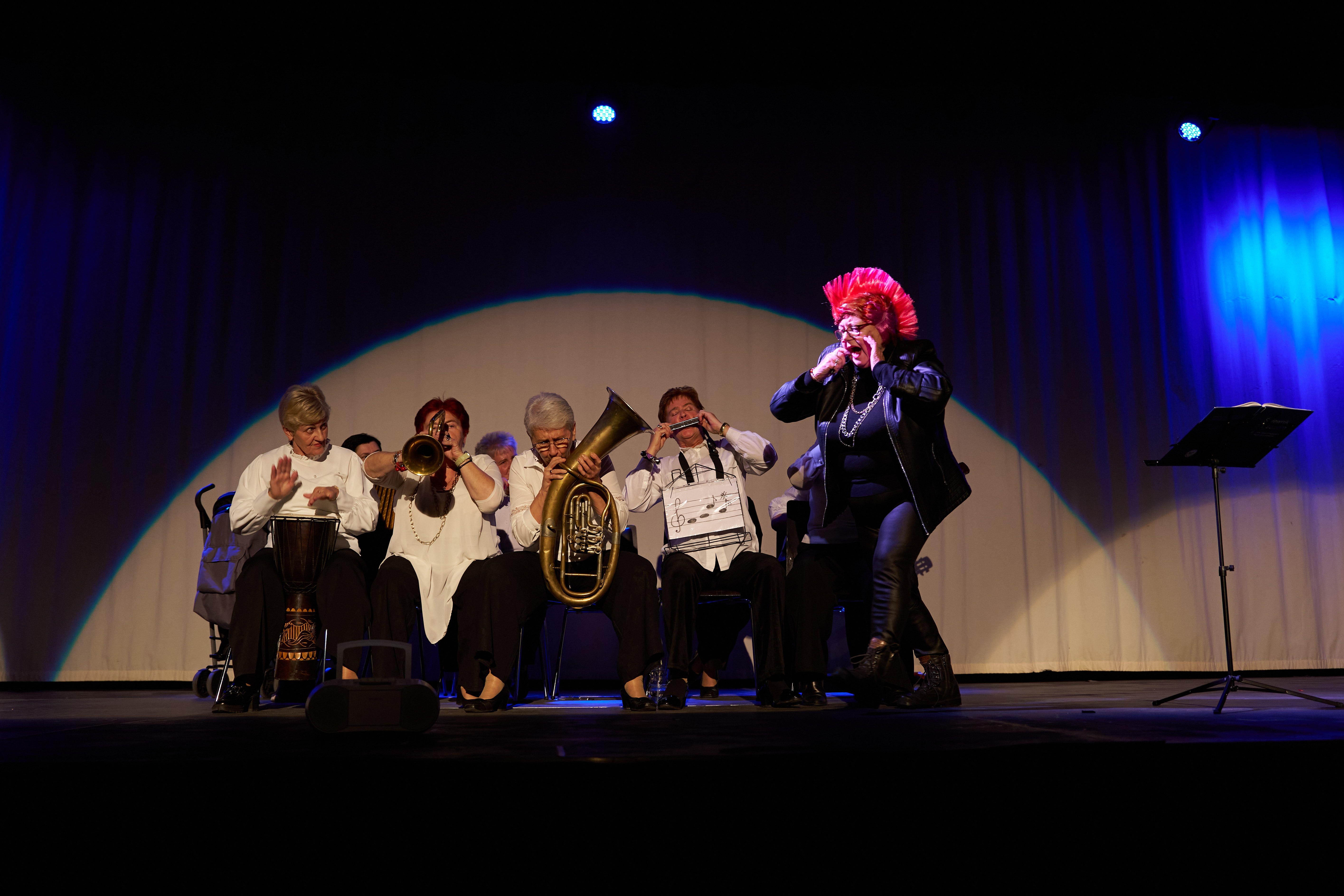 ​  Teatr Ruchu ZERO 7 z Miejsko-Gminnego Ośrodka Pomocy Społecznej.