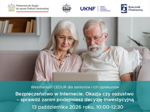 Plakat z seniorką i seniorem przed komputerem.